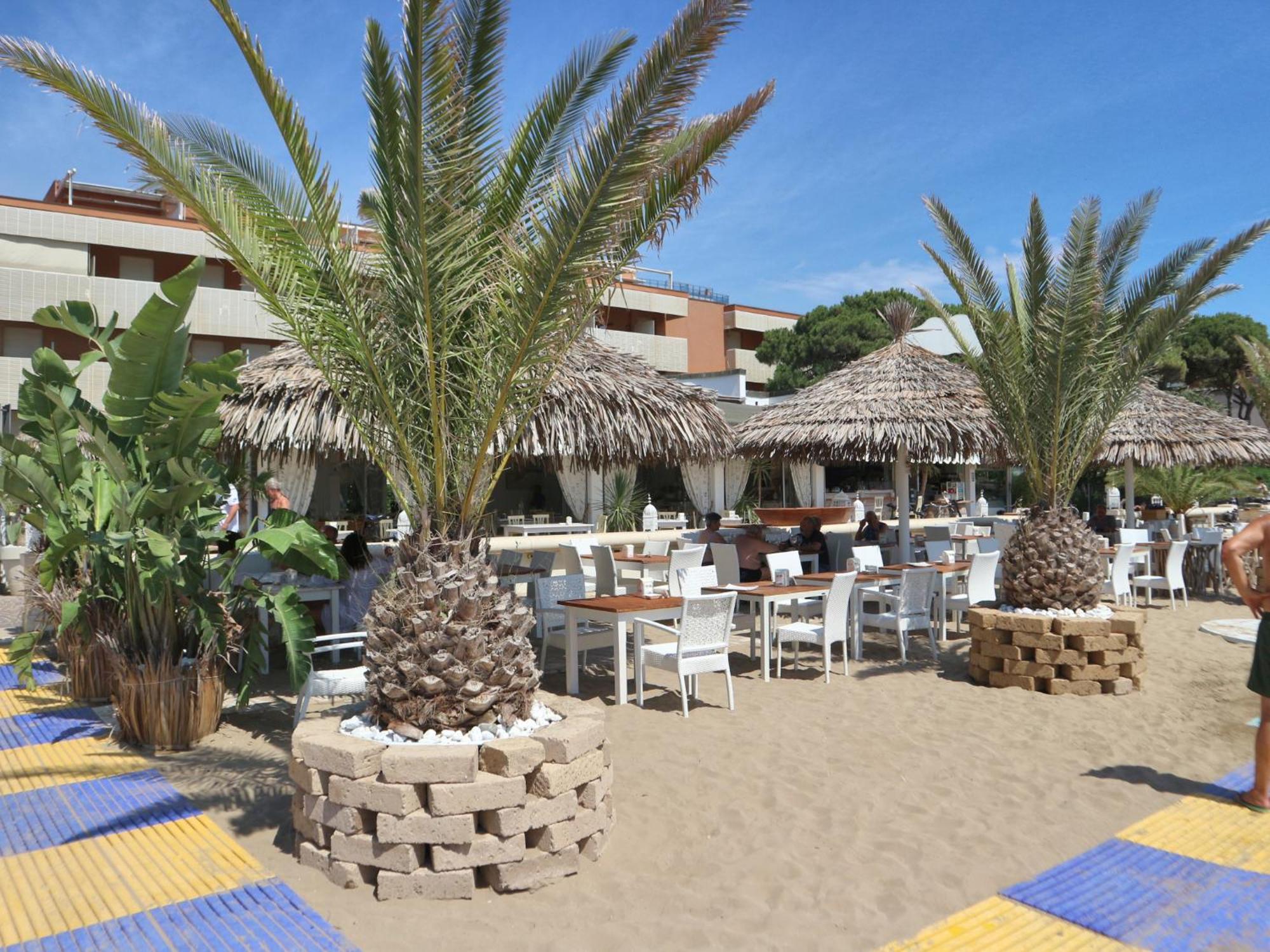 Salisburgo Apartamento Lignano Sabbiadoro Exterior foto