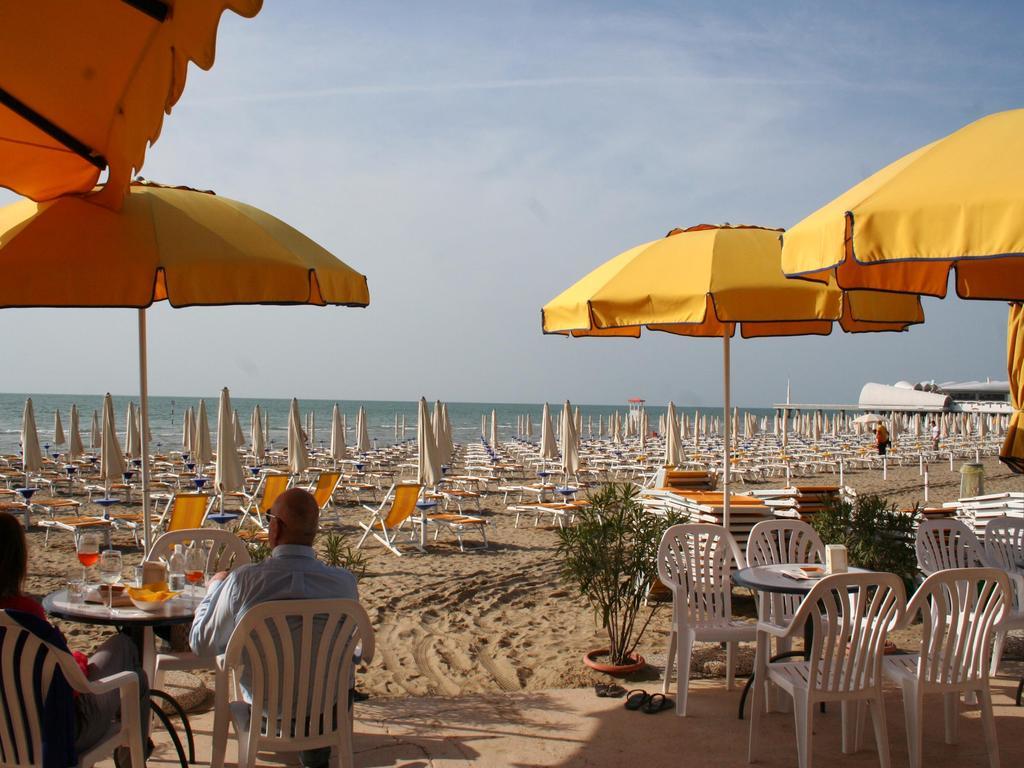 Salisburgo Apartamento Lignano Sabbiadoro Exterior foto