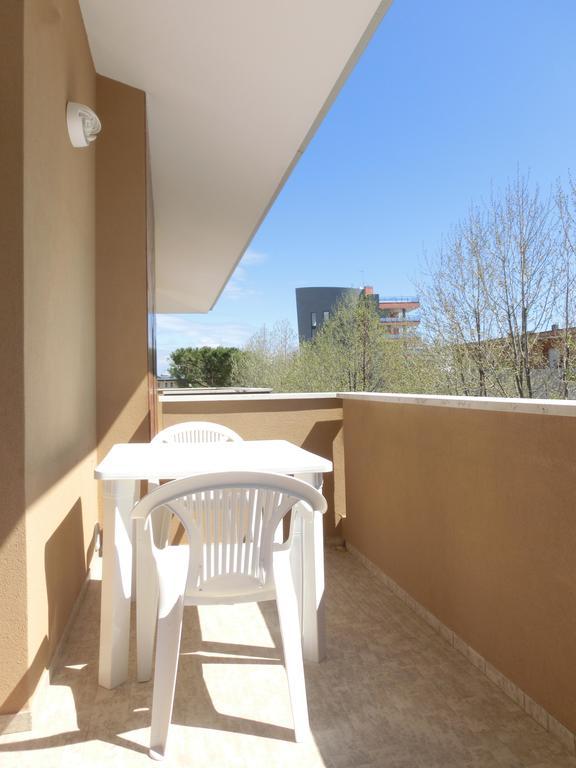 Salisburgo Apartamento Lignano Sabbiadoro Exterior foto
